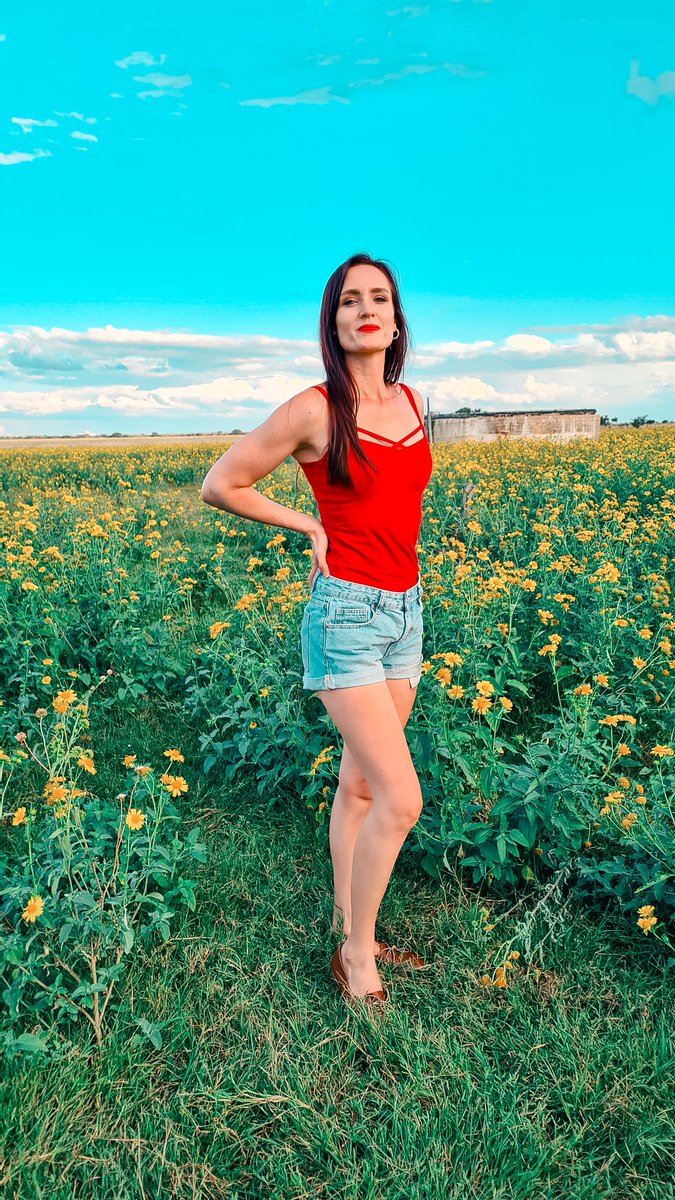 Stellefit's tweet photo. There is magic and wonder for eyes who know how to look with curiosity and love.β
I believe that anything is possible if you believe in it ππ« β
Skincare - @skinrenewalsa
@MrsSAPageant
#SkinRenewalSA #RenewalInstitute #ClickedonSkin #Snapskin #skin https://t.co/fSh6G6Bu2p