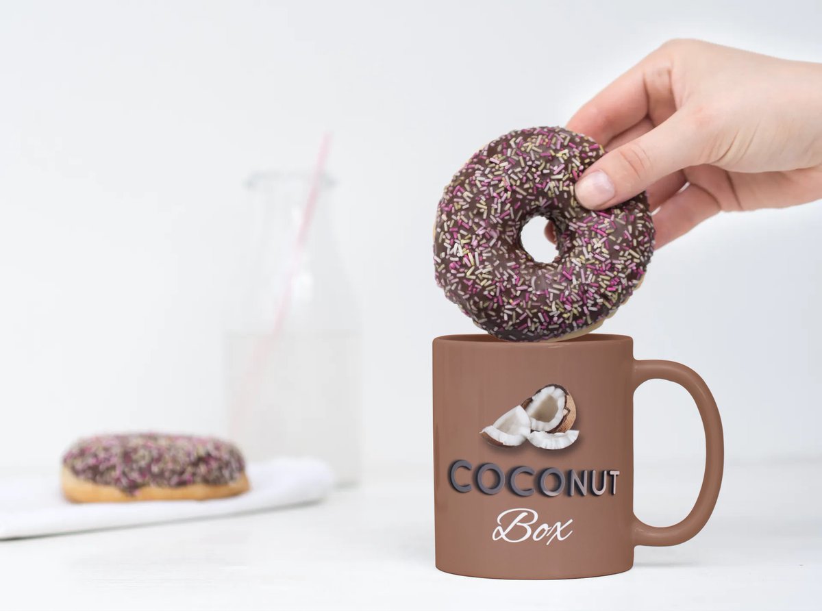 coconut_box's tweet photo. Good morning and happy Saturday! The sun is up and shining brightly through the window. Today will consist of cups of tea, carbs, long morning walk, crafts and a visit to the park.

ENJOY YOUR WEEKEND!

☀️☕️📸 https://t.co/ho1RnMBRoa