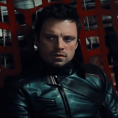 Violetaxweasley's tweet photo. La personalidad de Bucky se llama tener cara de orto https://t.co/30AVq5MYnv