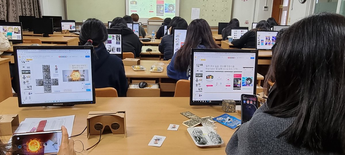 manchoikorea's tweet photo. I have lectured VR for Education for secondary students #ClassVR #CospaceEdu #Mergecube https://t.co/cAlnQWwZDJ