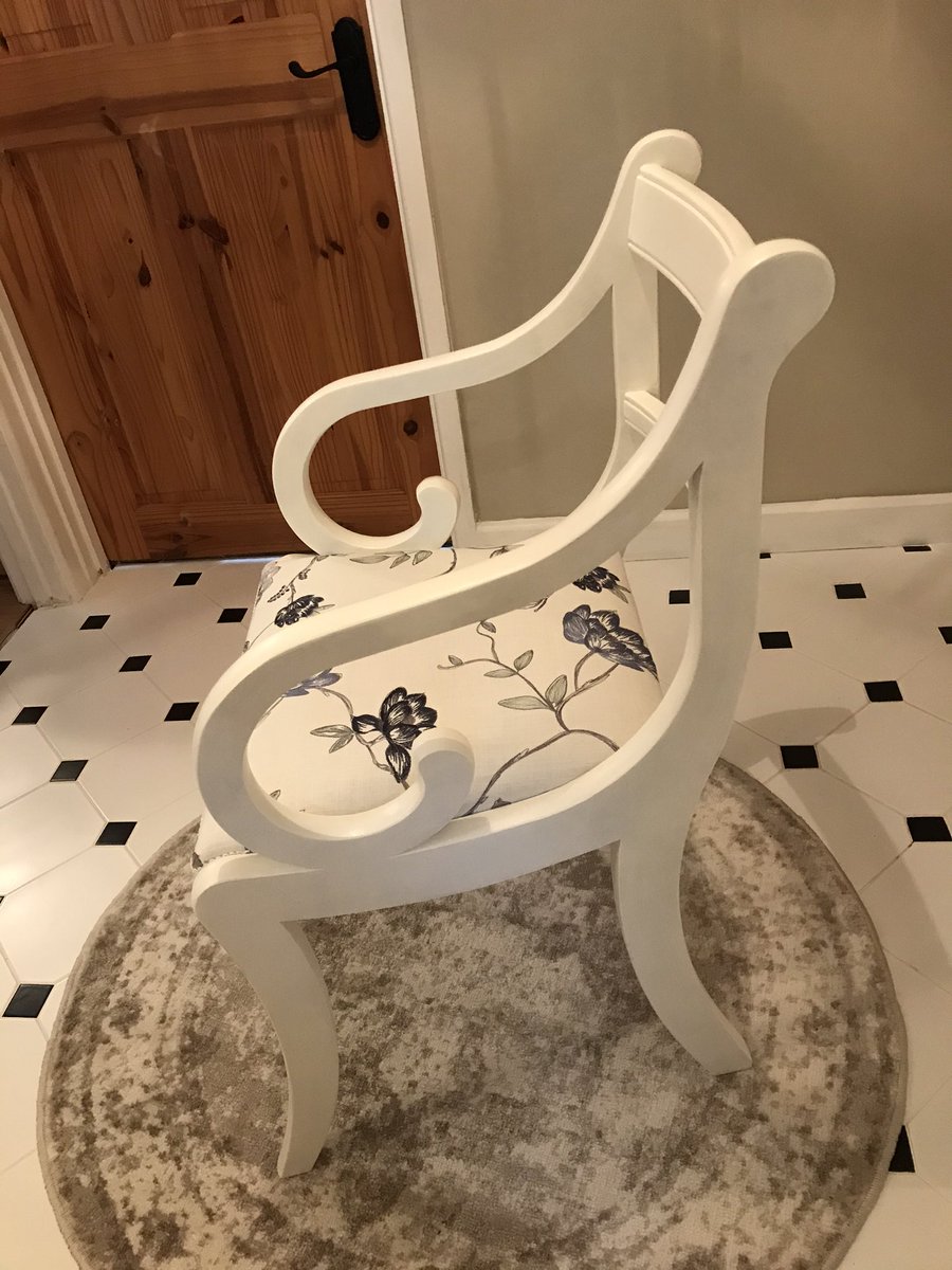 1tSAmani's tweet photo. I was back in the workshop #upcycling furniture this week, and here’s my first finished piece of the year 😊🪑#carverchair #secondhandfirst 

https://t.co/viiD21DohE https://t.co/DyiK5B0XGX