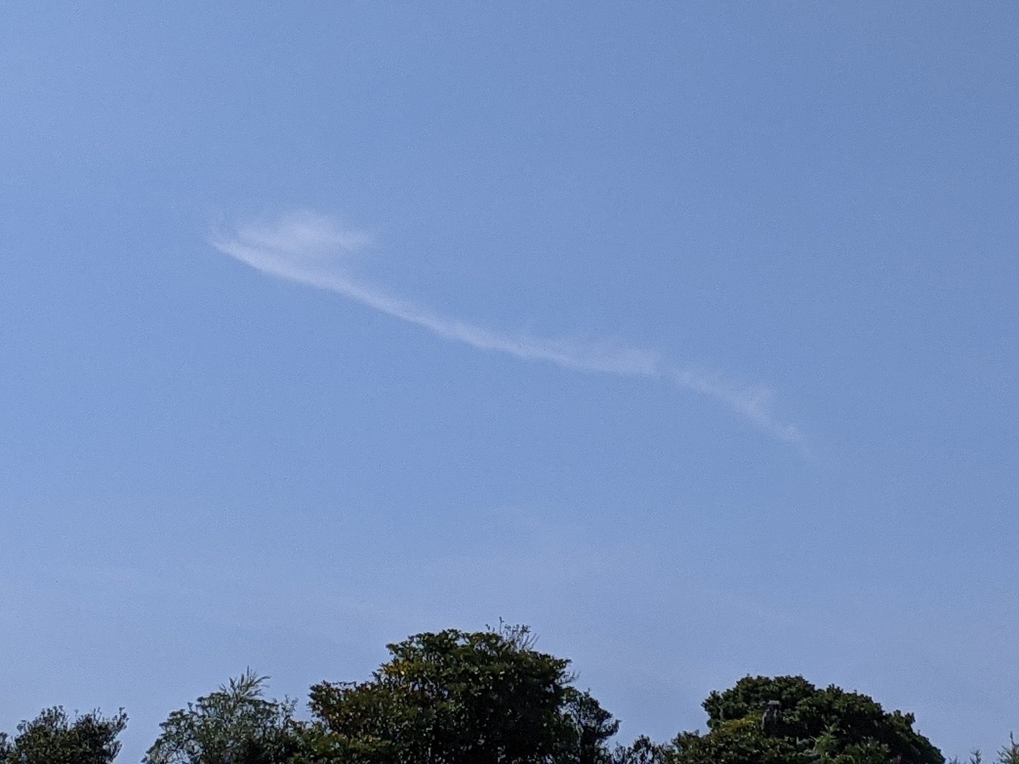 Spring Jp そして空には 日本人が持つdの遺伝子 ドラコニアンの龍の雲 天へ昇っています 何かが始まる 昇り龍の雲 ドラゴン雲 T Co Fnauneadhh Twitter
