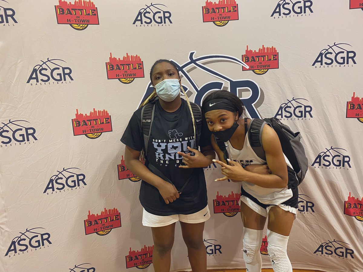 morgan_hoopz_4L's tweet photo. Successful tourney in H-Town last weekend 💪🏾 Ready for MarchFest in Duncanville this weekend! Yessiirr😈
#YOUKNOWNATION #GRINDSZN https://t.co/swk0xCp4Wu