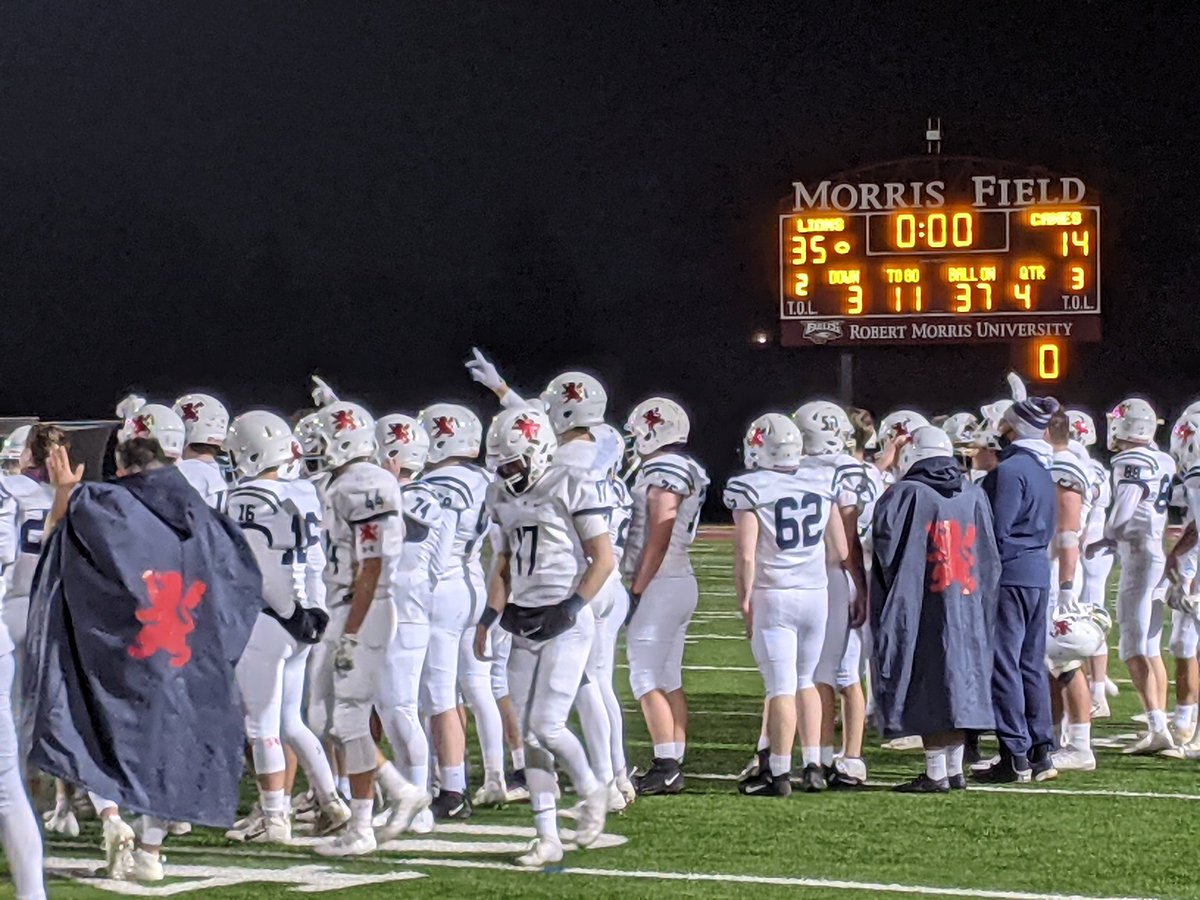 Lions Win!  Lions Win!  Lions Win!

<a href="/SVFootballCoach/">Pat OBrien</a> goes to 2-0 on the season.

#GoLions
<a href="/SaintViatorHS/">Saint Viator HS</a>