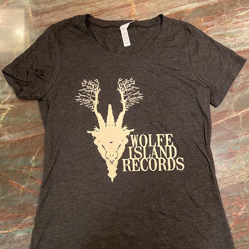 Be comfortable & cool with a #WolfeIslandRecords Tee. Shop WIR here >> wolfeislandrecords.com/shop/wir-logo-… #WolfeIsland #CanadianMusic #Canadiana