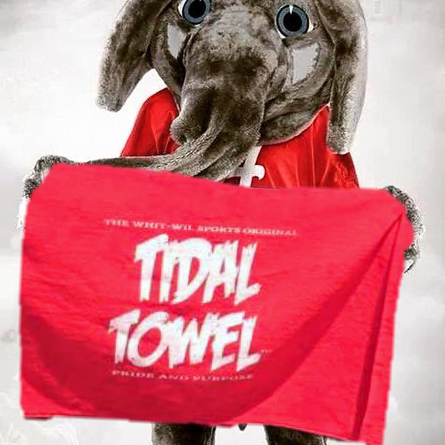 TidalTowel's tweet photo. Listeners in @TheGAMEon1009 be sure to post your #TidalTowel pic because @RyanCFowler  does see them and will call out your wifi password if written on your laptop in the pic. Right @johnnylynn1984? #NeverNoticed 😂😂 #RollTide #TidalTowelUp #TidalMaskOn @jkittkat https://t.co/5RbwqNR9nQ