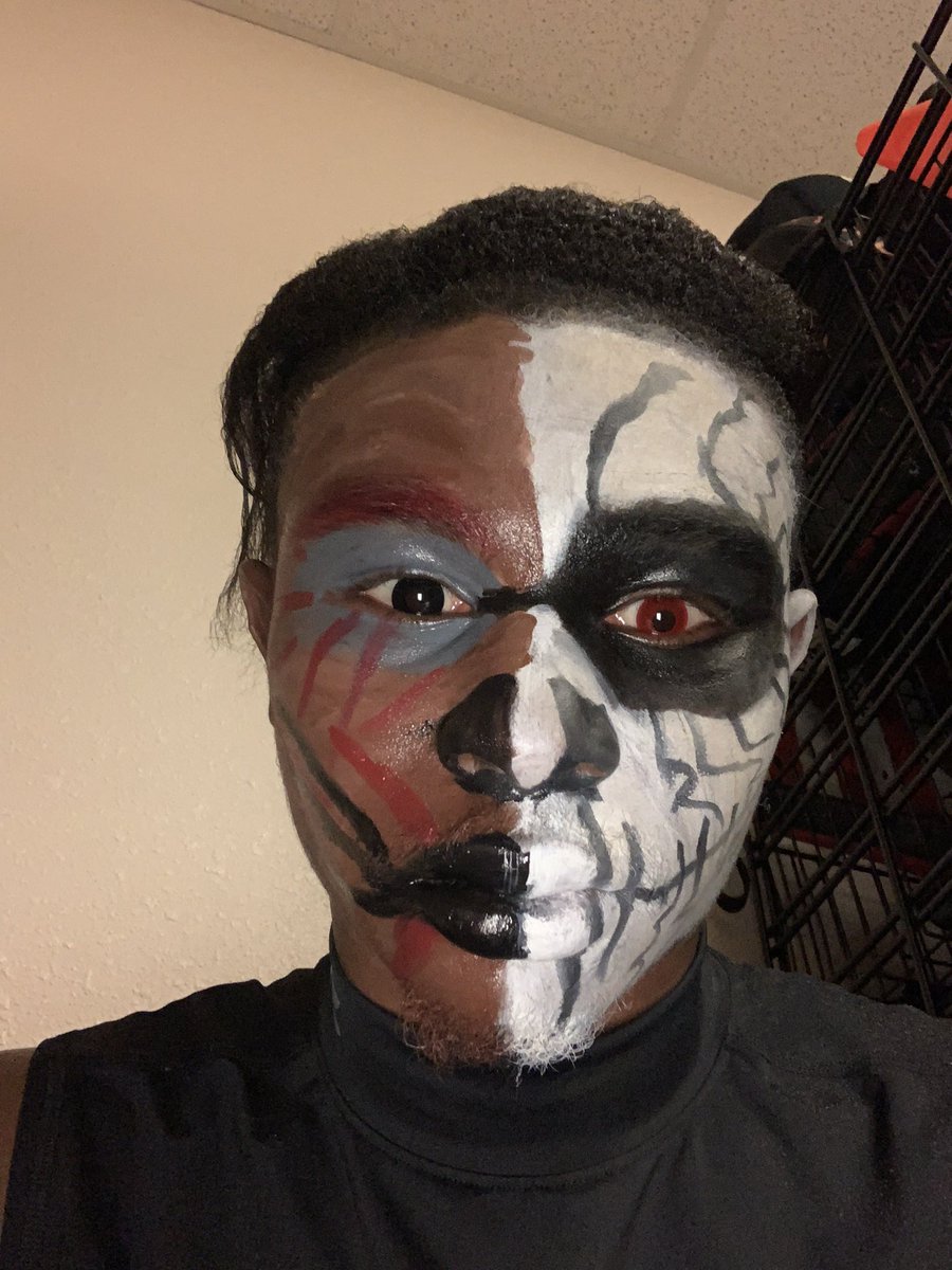 DDemonwolf's tweet photo. The DemonWolf finally showed up to the dogg pound https://t.co/2BYkBpKifO