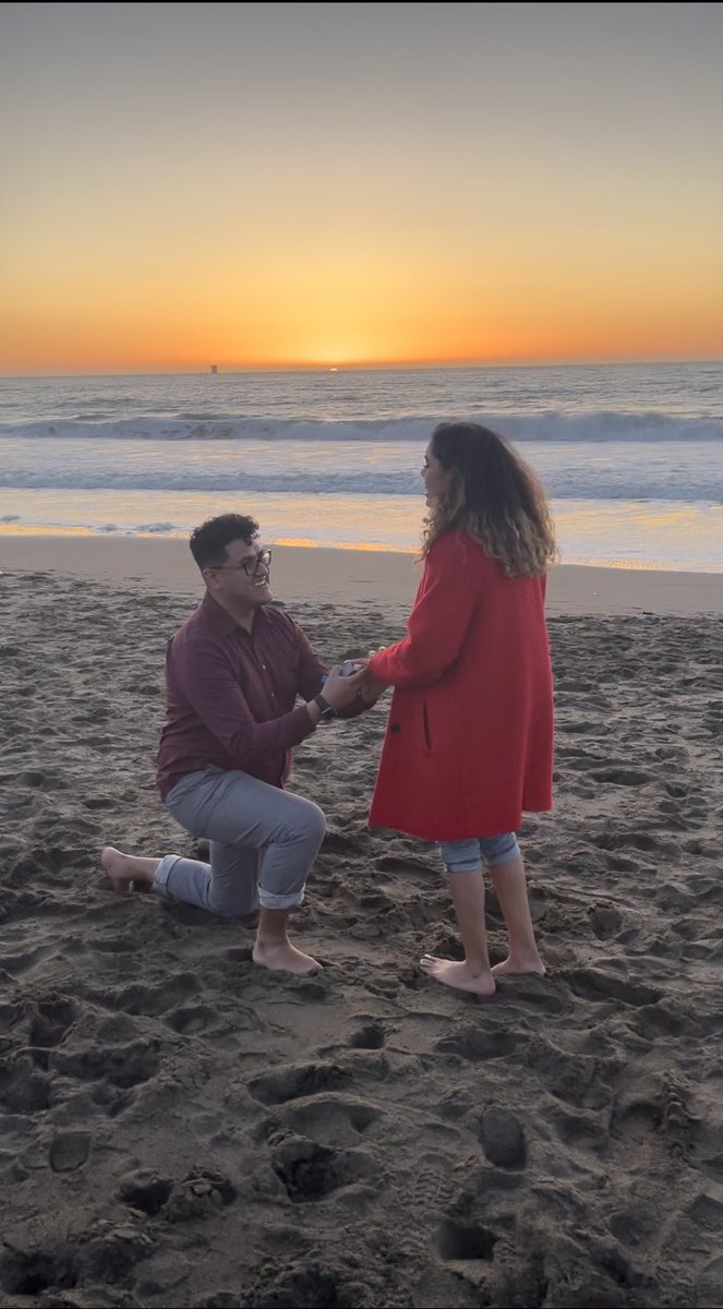 e_dreaaa's tweet photo. I’m engaged 🥺❤️ https://t.co/d3UqPMVtAG