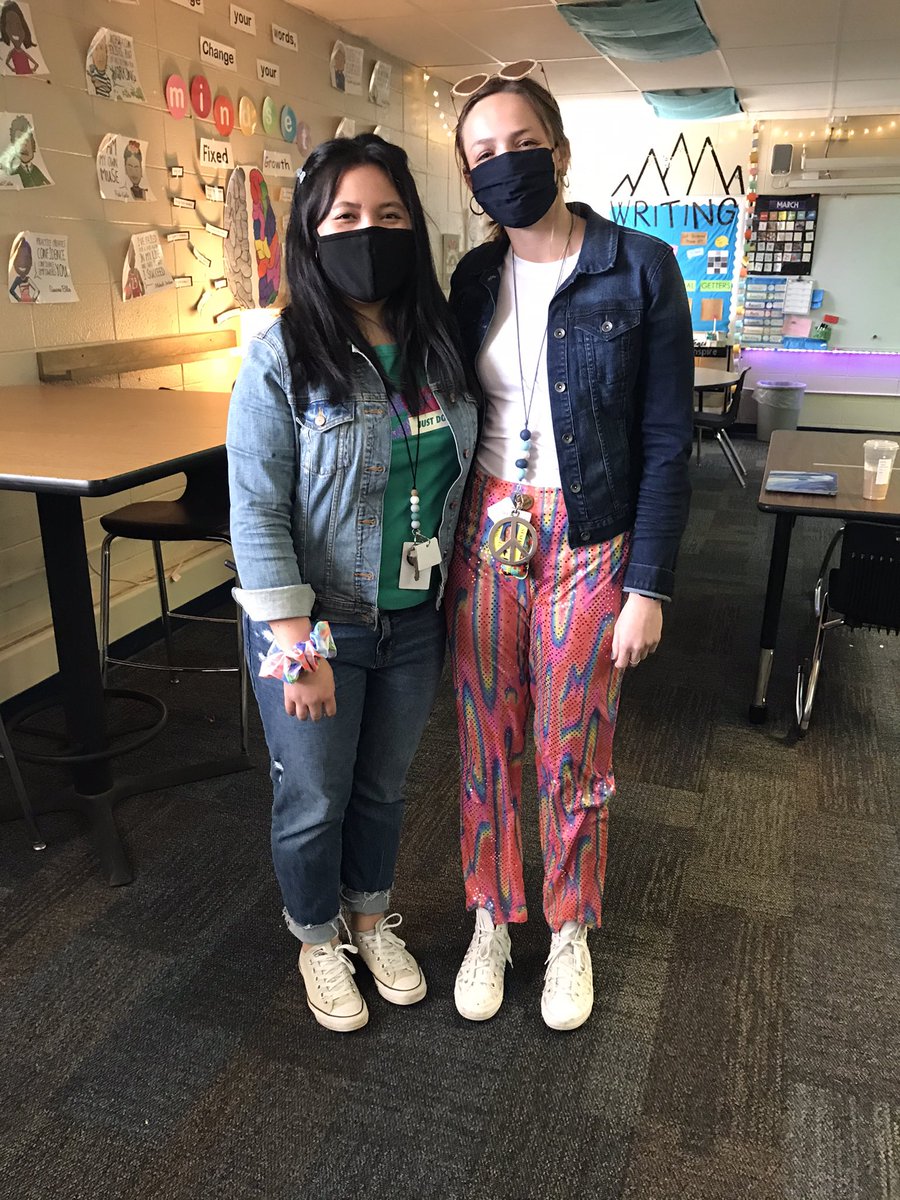 ChanJaycelin's tweet photo. Edgerton had a fun week celebrating student successes with our PBIS incentive! Our 5th graders practiced showing respect and empathy and earned a Decades Day and extra recess! https://t.co/8qv6oiWchE