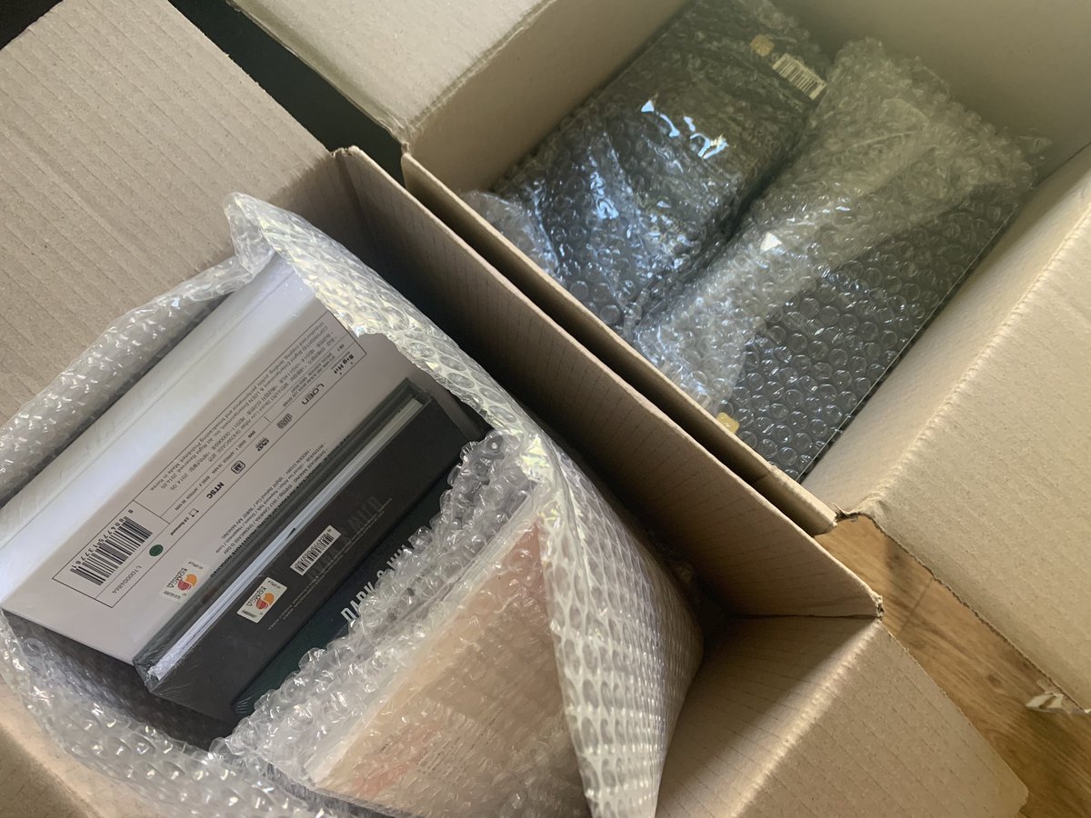 PurplePleasePH's tweet photo. Order updates:
BTS MOTS SE Light sticks and sealed albums are here! π
Will send the LSF forms once I sort them out. π Shopee checkout po tayo or SDD. π€
#PPUpdates https://t.co/gqkhBW30EK