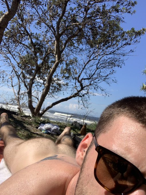 🏝 https://t.co/ynIkSFnthV