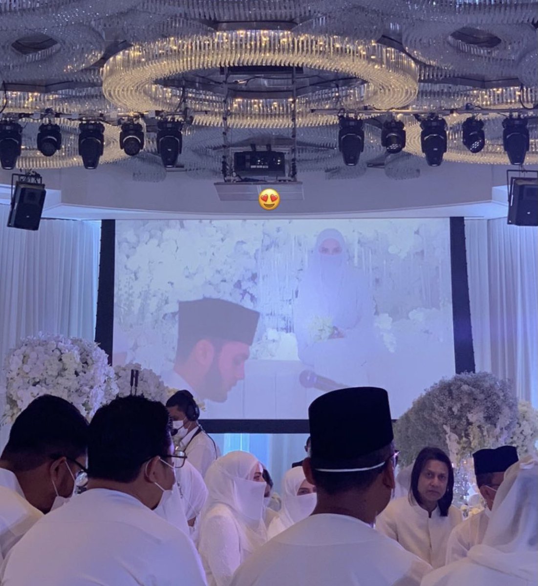 taashameor's tweet photo. Me right now; @Neelofa https://t.co/ivKl2vRWfq