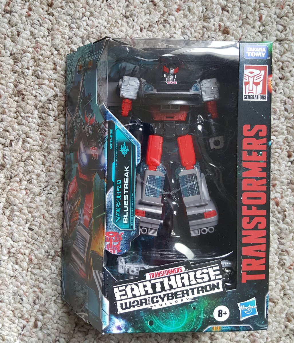 Goodfella7817's tweet photo. New Transformers 😁😁
#Transformers #autobots #bluestreak #deepcover #warforcybertron #Netflix https://t.co/d0xSqWpMom