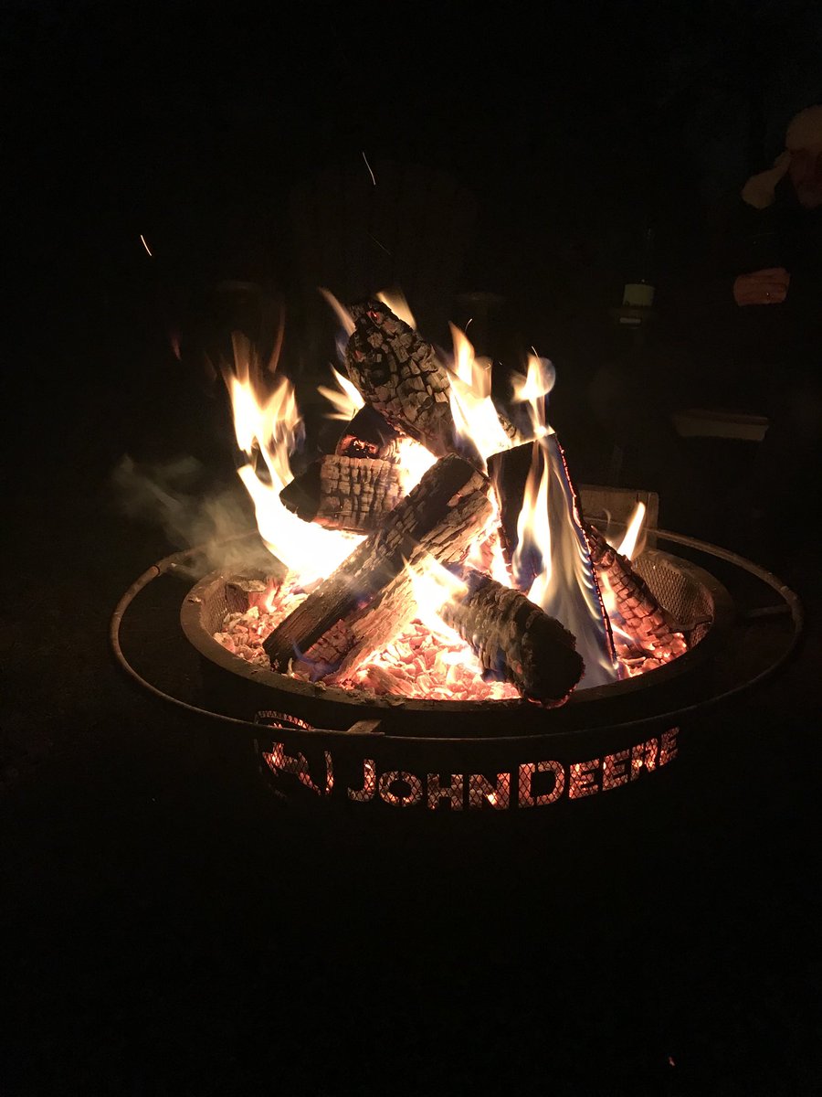 jenfehn28's tweet image. #johndeere #perfectfire