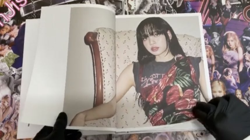 lisamygem's tweet photo. LISA PHOTOBOOK AHHH https://t.co/y5WehzeryZ