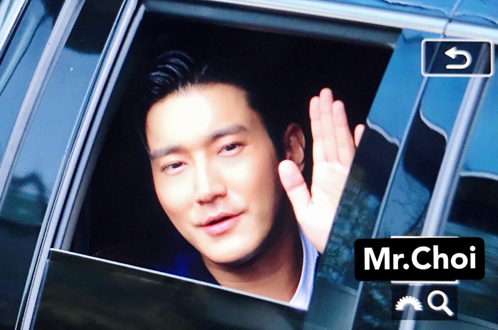 210327 Siwon
그 어느 때보다 마지막이 아쉬운 활동😢 무대 위 열정을 한가득 눈에 담을 날이 어서 다시 돌아오길 바라며🙏🏻 고생 많으셨습니당^_^ 새로운 모습 기대기대🤩 <a href="/siwonchoi/">Siwon Choi</a> 
#시원 #최시원 #슈퍼주니어 #siwon #siwonchoi #superjunior #HouseParty