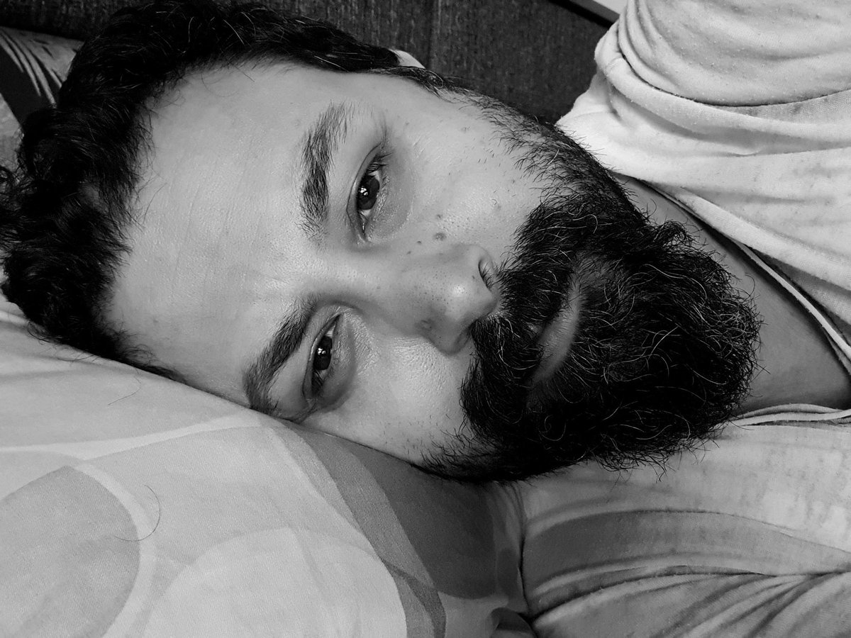 Günaydın diyelim o zaman :) #siyahbeyazchallenge