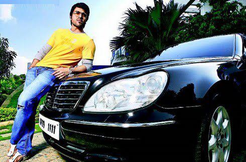 AlwayzRamCharan's tweet image. Guess The Year??? 🤔

#HBDRamCharan