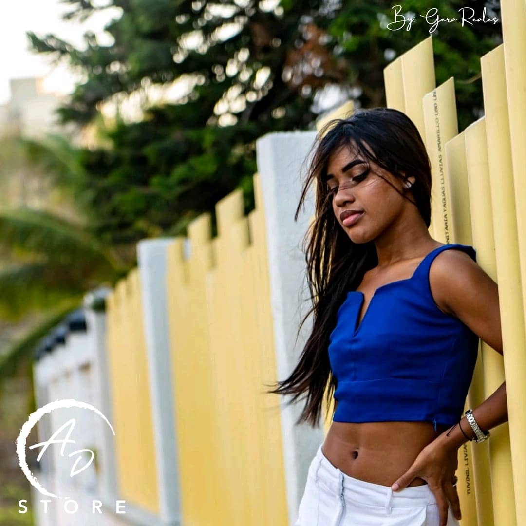 ADStoreOficial's tweet photo. Collection "Encanto"
✨Top's Milenium
Top justo y casual en tonos Blanco, Negro y Azul.
Ideal para toda ocasión.
Por ocasión de nuestro lanzamiento
Domicilio GRATIS + OBSEQUIO.
📲+57 3052036247
.
.
Sonrie, Te queda muy bien.
.
#inauguracion #colletction #ropafemenina #mujeres https://t.co/2M4jKyTaxS
