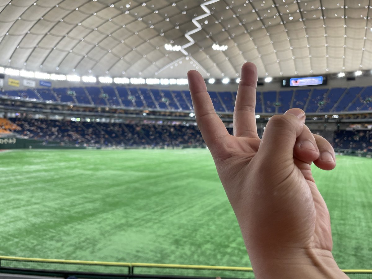 aipon315a_a's tweet photo. 今日は、外野ドームなう😆応援して来ます💪 今日も勝つぞ👊 https://t.co/EdKjSX1qzf