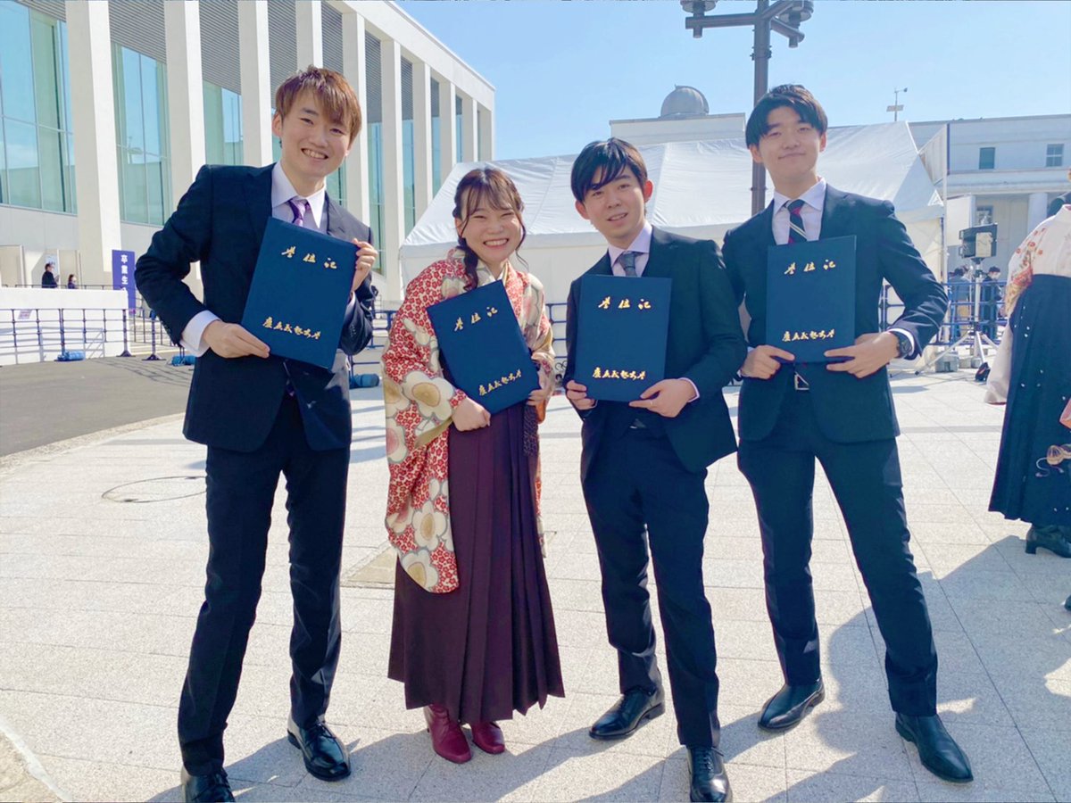 undine_official's tweet photo. 【✨卒 業🎓】

みなさ〜ん！こんにちは〜！✨
と、言えるのも最後になってしまいました。。。😢

🏰先日、私たちキャスト4人は、慶應義塾大学を卒業致しました。これまで私達の演奏を応援下さった全ての皆様に感謝でいっぱいです！また会える日まで！👋✨それでは〜？いってらっしゃ〜い！！😆 https://t.co/yIXAgwHAeu