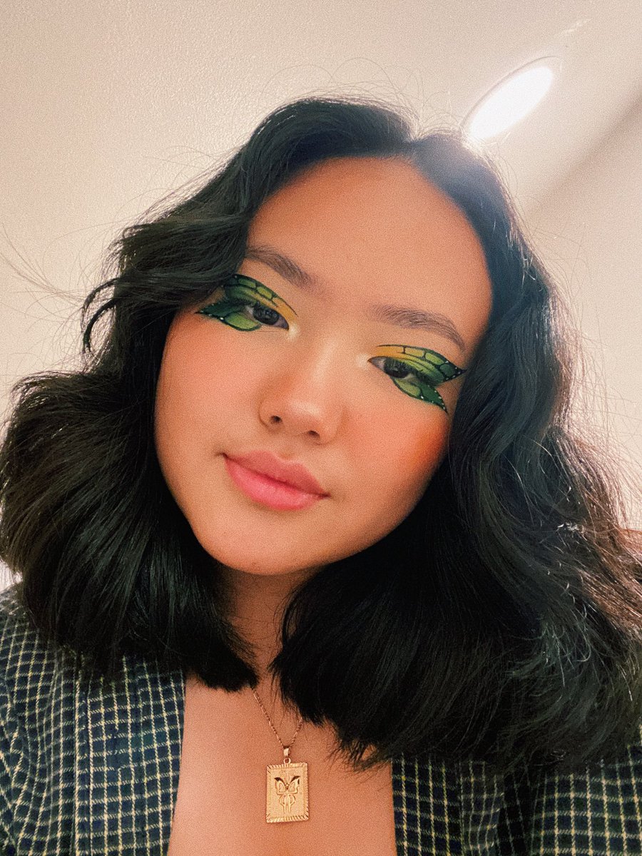 deniellam_'s tweet photo. butterfly vision 🦋👀 https://t.co/kIQ9QVkQps