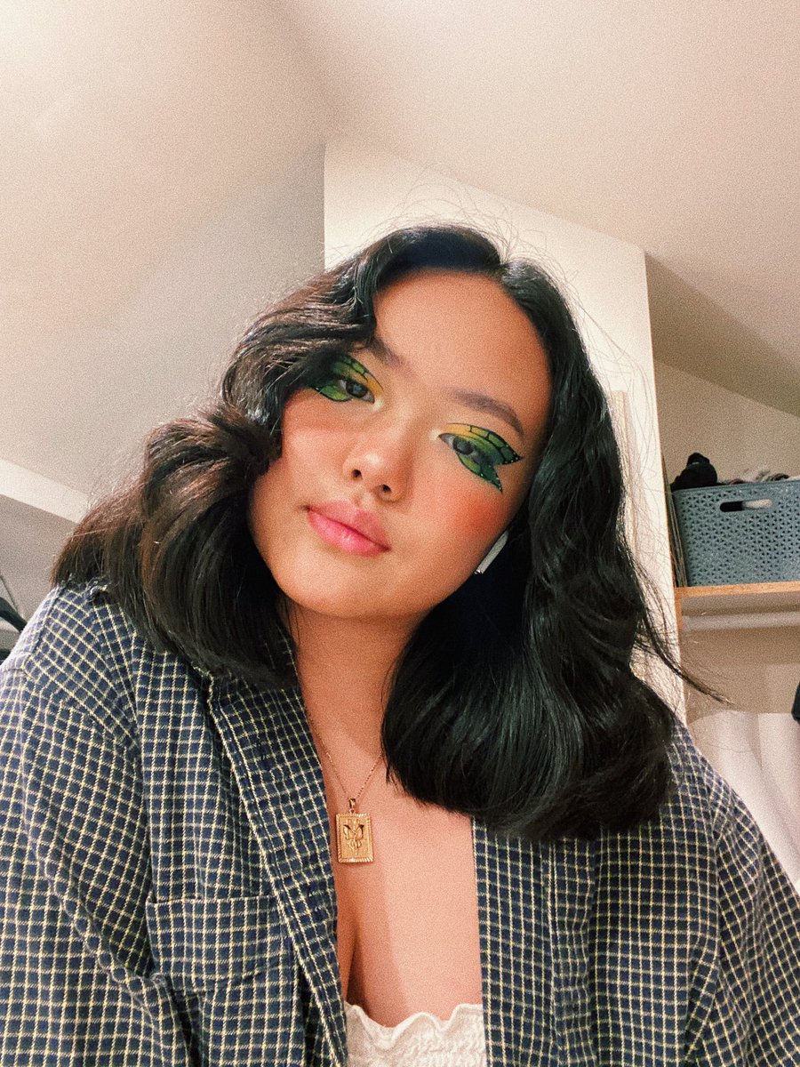 deniellam_'s tweet photo. butterfly vision 🦋👀 https://t.co/kIQ9QVkQps