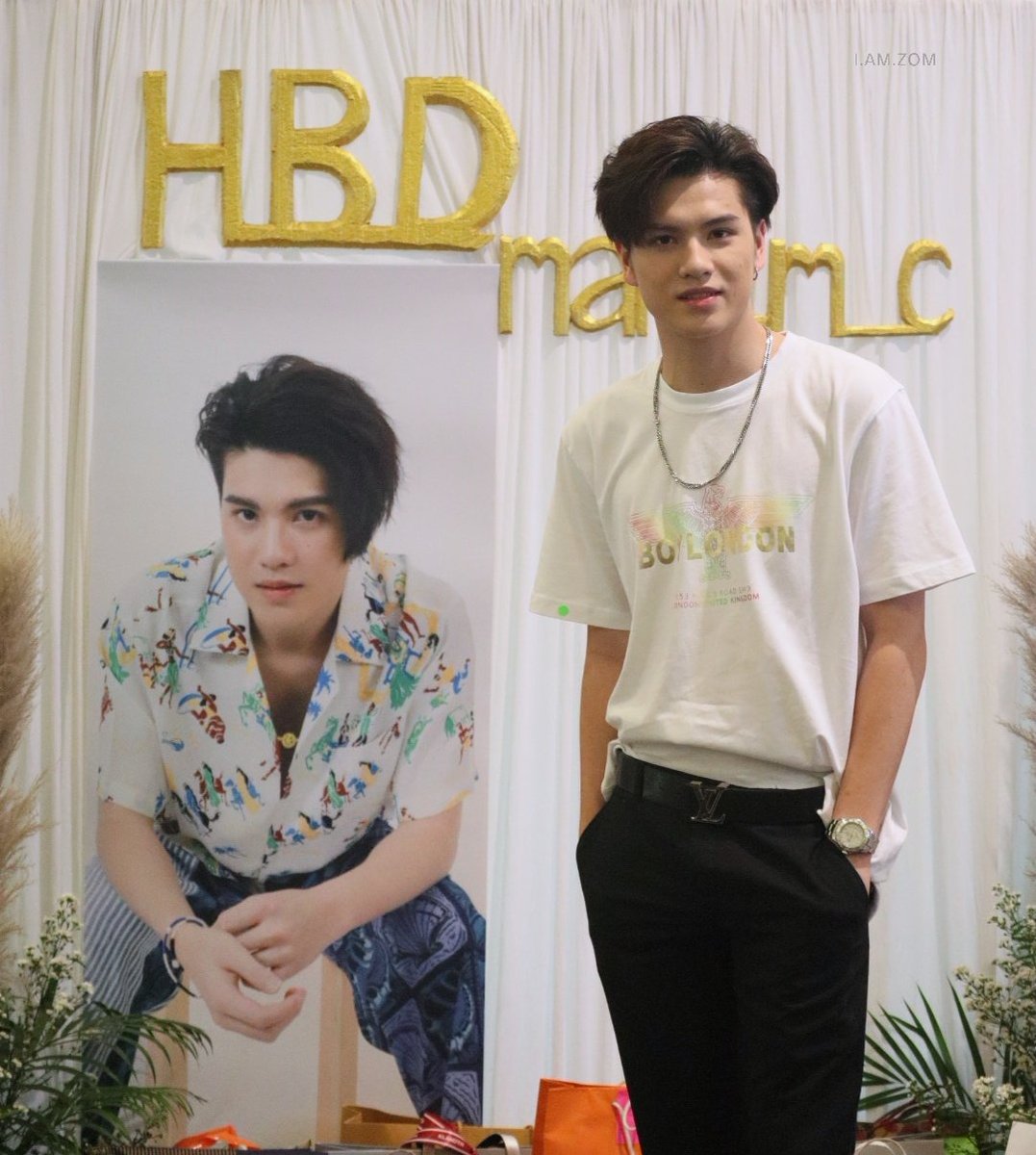 zomsom22's tweet photo. Happy Birthday นะคะคุณปาหุณ🎉🥳🎂 มีความสุขมากๆ ขอให้มีงานมาให้เราติดตามเยอะๆ  เป็นเด็กดี ไม่ดื้อไม่ซนนะคะ  ♥️ @marcmc_mc
#MarcPahun19thBDay2021 https://t.co/cPuNg288hs