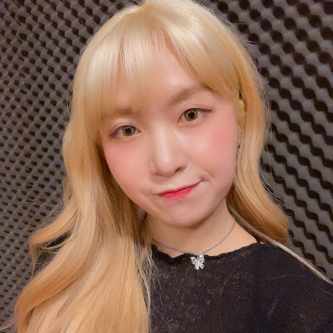 florus_official's tweet photo. [#플로어스] 오뷰💕 지송이에요! 요즘 유난히 오뷰가 더 보고 싶고 그립네요🥲 우리 언제쯤 만날 수 있을까요... 😭

#flor_us #지송 #jisong #오뷰 #ofyou

https://t.co/ddrermy7IV https://t.co/iYwXWIXyaE