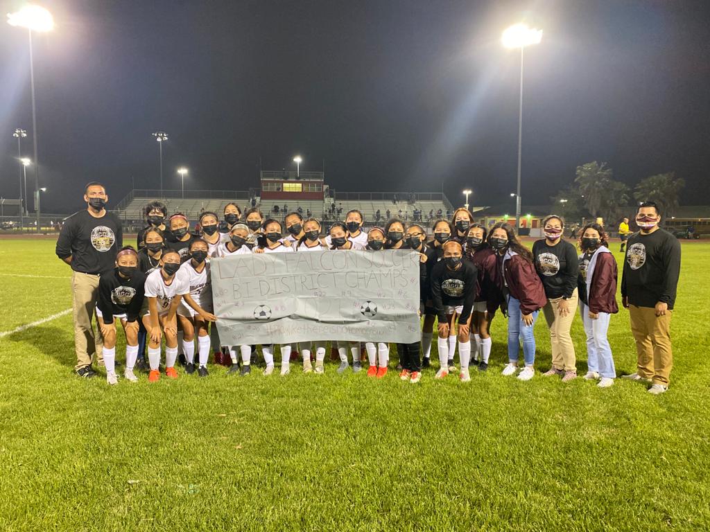LFHSGirlsSoccer's tweet photo. The Lady Falcons come out with a huge victory against Edinburg High.

Bi-District Score 
LF - 5
EH - 2 https://t.co/rfNX9upFBz
