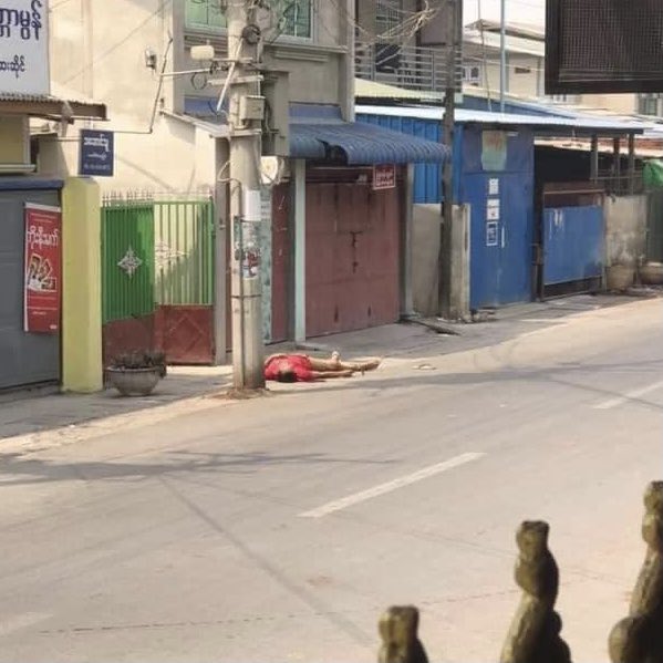 #Mar27Coup Mandalay

No hope of reaching the shot person because of sniper. happened now in - 38 road between 70 * 71

#WhatsHappeningInMyanmar