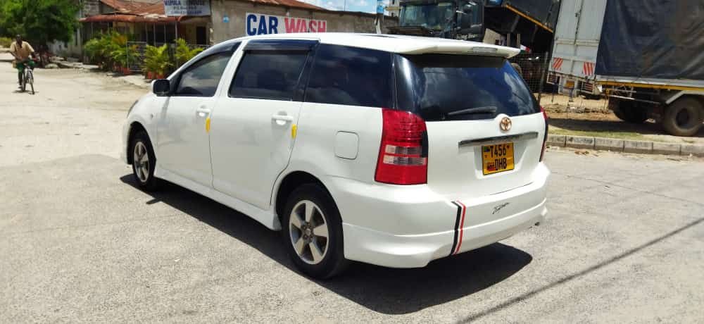 Muddy95086567's tweet photo. Toyota Wish
Engine 1zz
Cc 1790
Good A/c
With new tyle
price 8.7ml
Phone 0763 503 405 https://t.co/f6BK7EOXkz