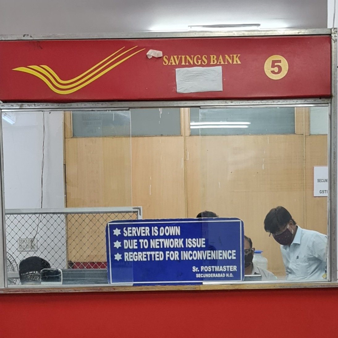 AttyBhai's tweet photo. @IndiaPostOffice @rsprasad 
Day 5 of visiting the Secunderabad HPO
SERVER DOWN is the message conveyed
Extreme inconvenience to numerous investors in Postal Savings schemes
Who will compensate us for lost salaries, lost interest, and lost time? https://t.co/7WOgPJ6FwM
