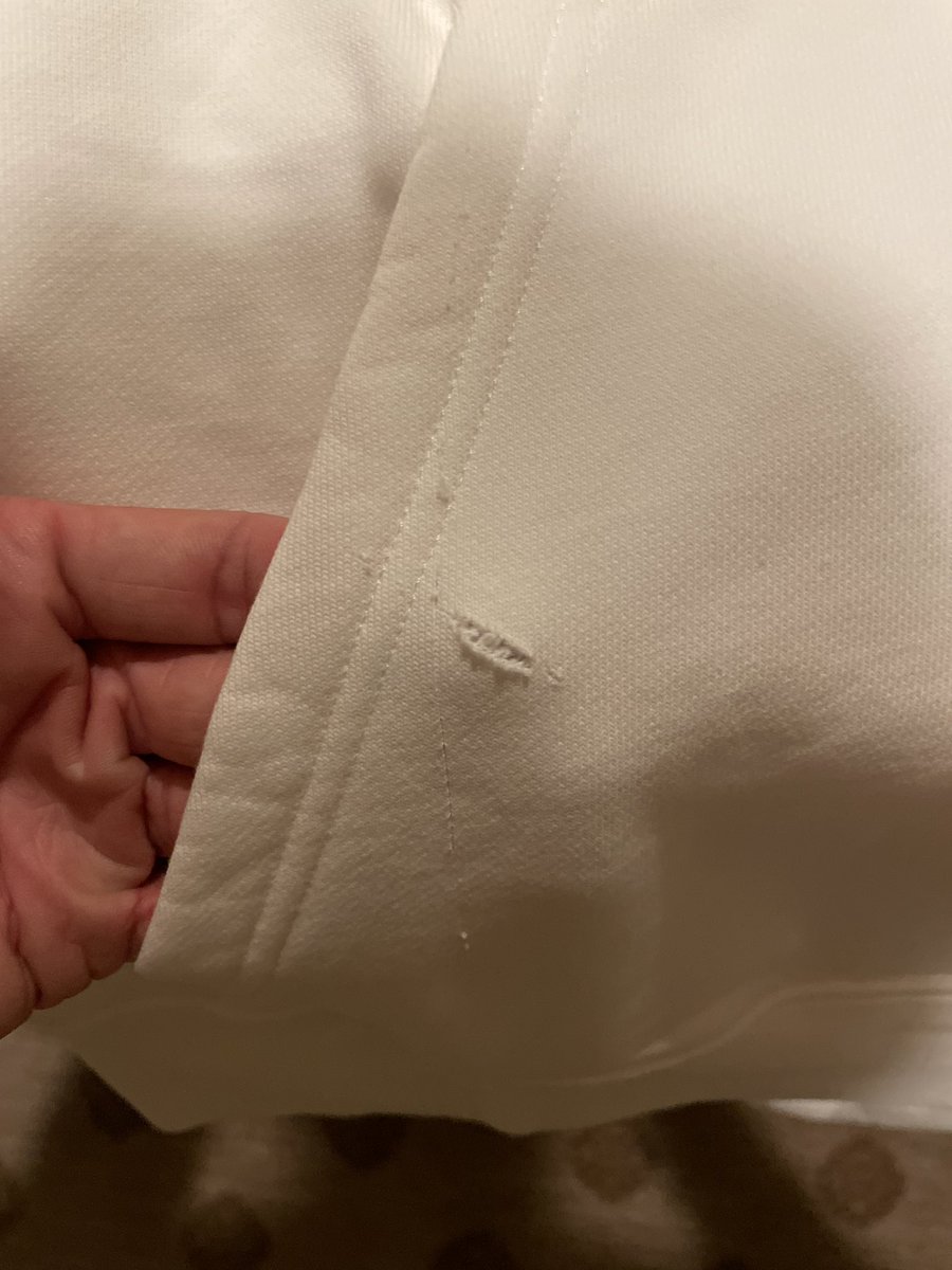traz__'s tweet photo. @NikeStore @supremenewyork  Got this hoodie and it had two rips on it. Any chance I can get an exchange? https://t.co/My6LFiOrEb