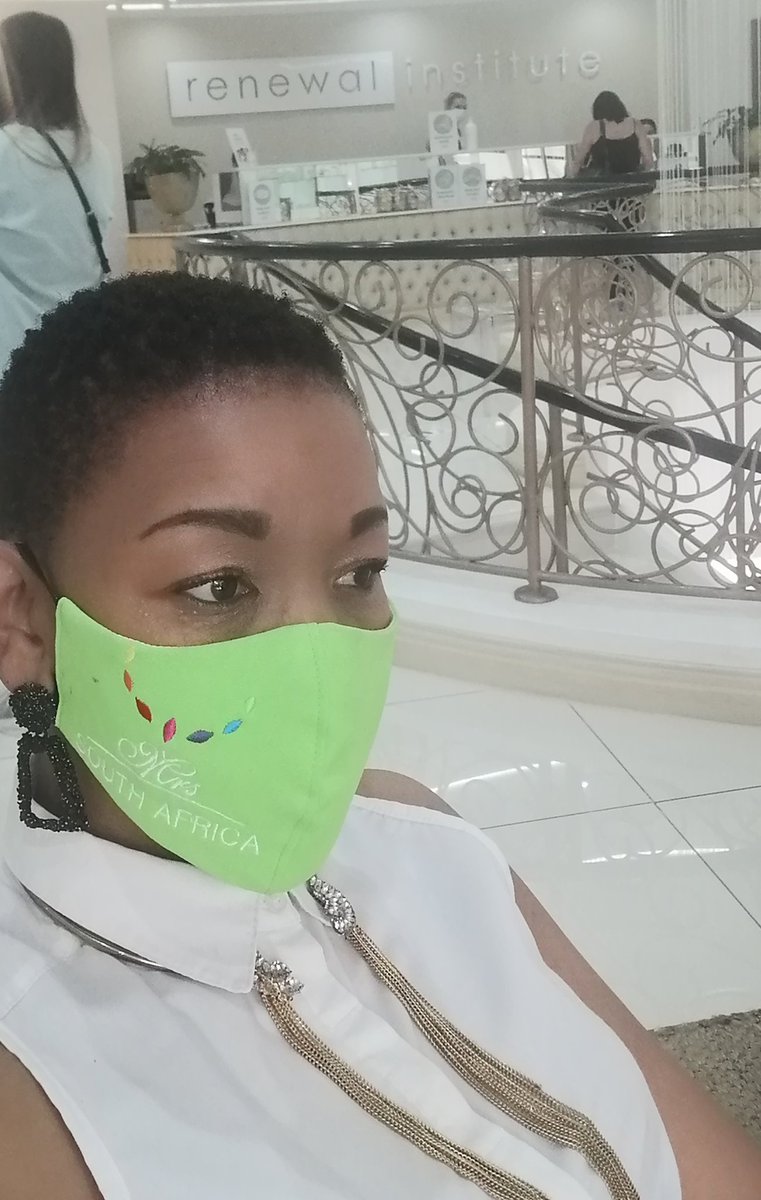 yvonnemofoleng's tweet photo. Yesterday I've check in at renewal institute morningside
Whoooa π what a great team IL be working with for the next 3month. ππ
#MrsSA2021 #SheIsBonaFide #renewalInstitute
#SkinRenewalSA
#clickedonskin
#renewalInstitutesa
#Snapskin
#Mrssasemifinalist2021 https://t.co/ORFjk7lXMW