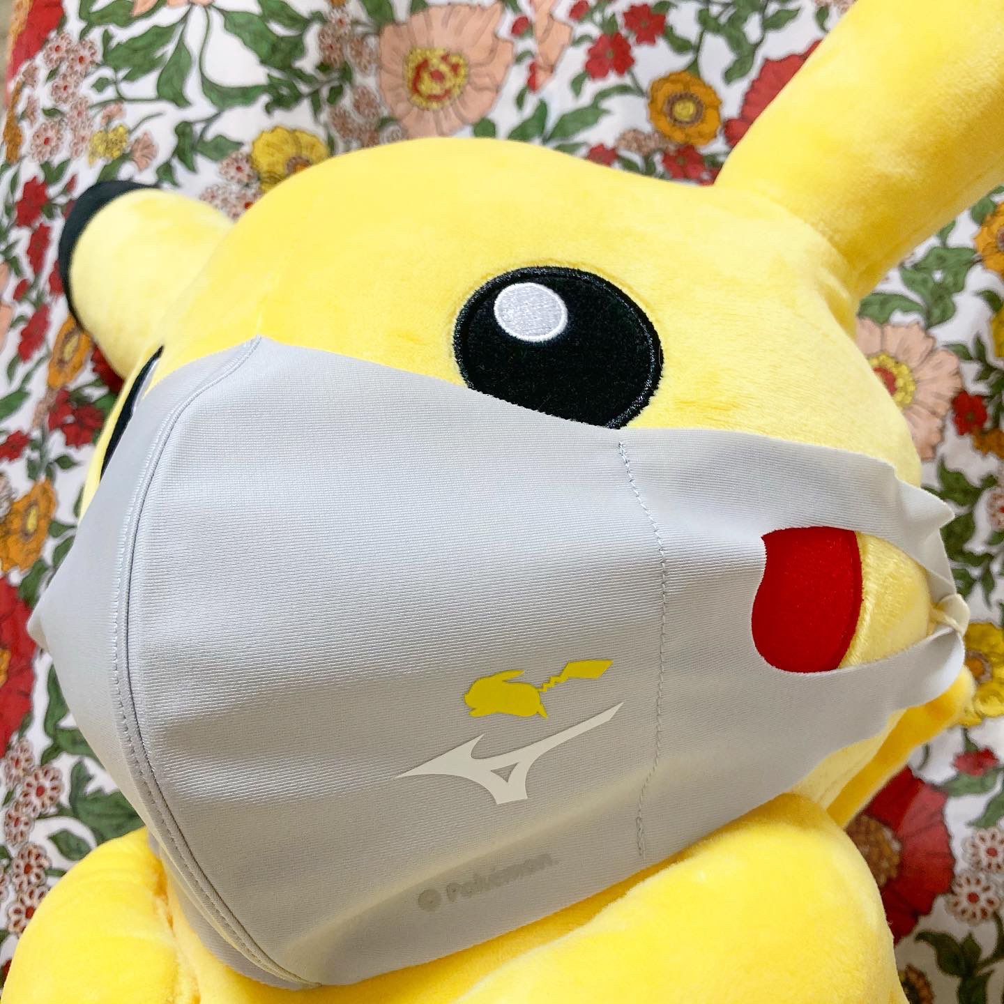ねこいろ ミズノ ポケモン ミズノピカチュウのマスクきちゃあ 不織布挟まないと不安な素材かも ポケモンセンター ミズノマスク T Co 5wghnf4v0e Twitter