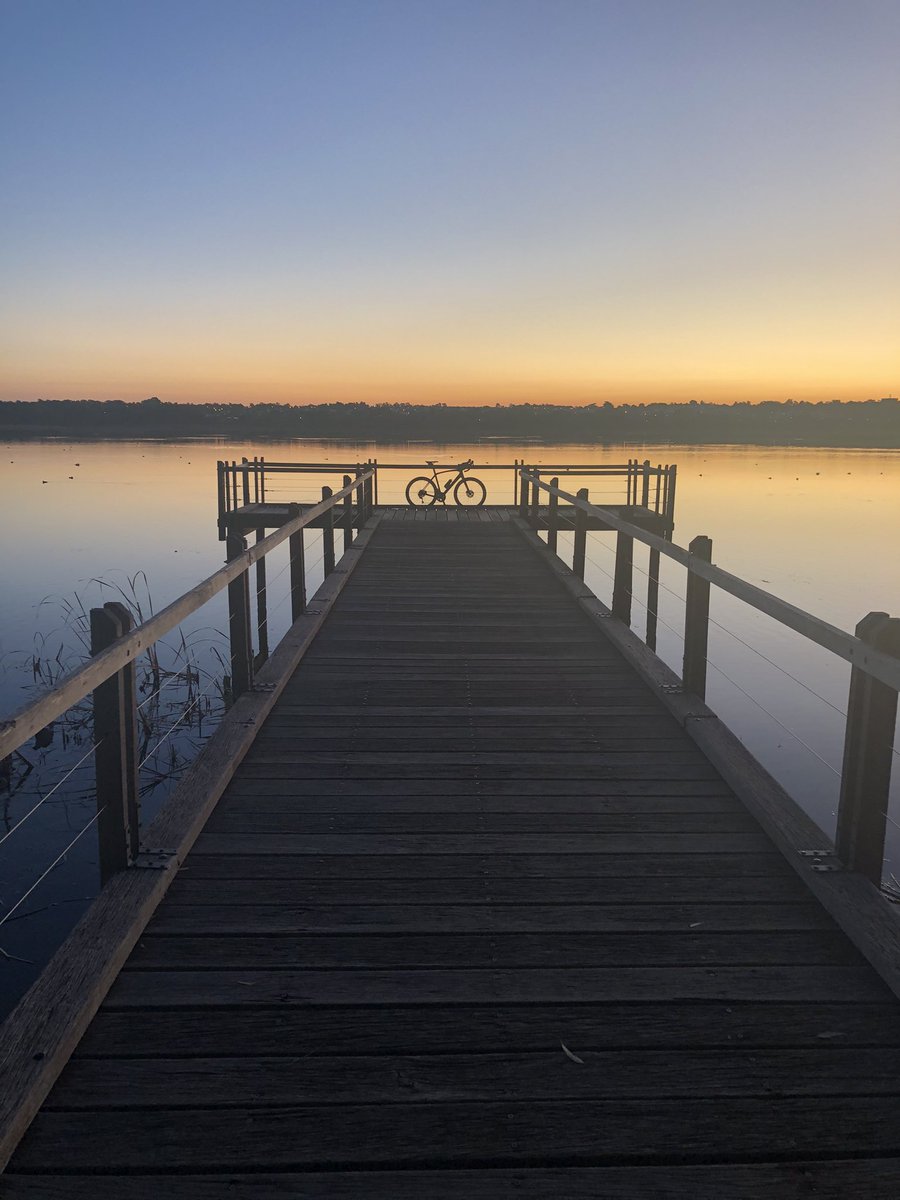 NeilDFoster's tweet photo. Cracking morning for a ride @EnjoyPerth @Perth_Today https://t.co/KnGnDDiKcp