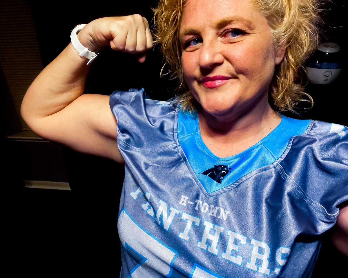 RuschAudrey's tweet photo. Just finished an interview with the Yeah Man Podcast. We talked my football career, playing with the HTown Panthers as the only woman in the TUFA & more. Thank you!Listen at: https://t.co/aB2ivW8tzZ #semiprofootball #TUFA #HTownPanthers #Oline #Center #FootballChick #veganathlete https://t.co/nsv2z9f3VM