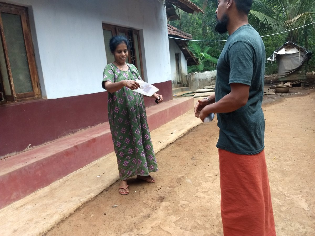 GangaBhagath's tweet image. പുതിയ കേരളം മോദിയ്‌ക്കൊപ്പം...
ഇന്നത്തെ ഗൃഹസമ്പർക്കം...(ശനിയാഴ്ച്ച)രാവിലെ 6.30 യ്ക്കുതന്നെ തുടങ്ങി.... 
#grihasambarkkam 
#BoothWork 
#Vote4BJP