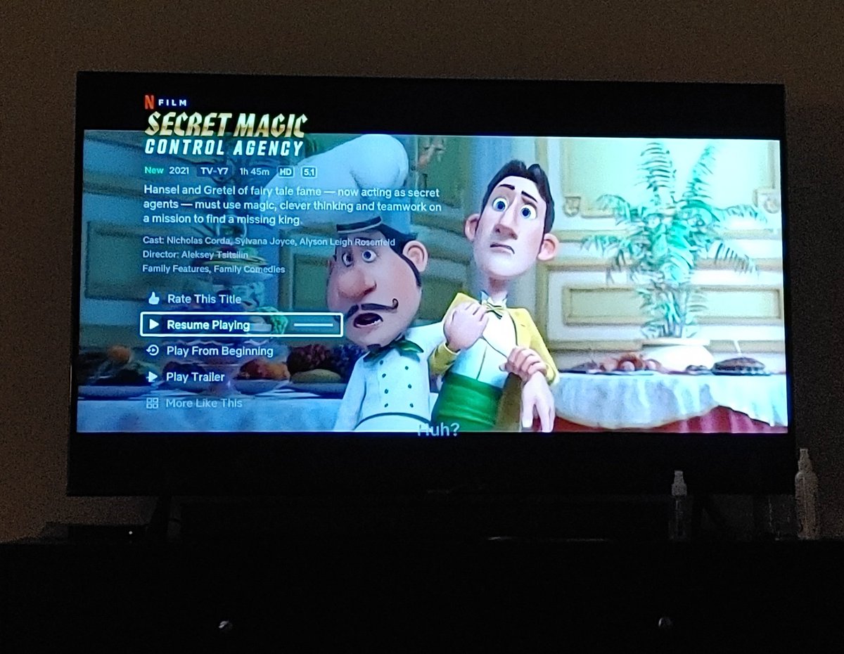 nakhrebaz_jatti's tweet image. #fridaynight 
Watching #secretmagic #cartoon #netflix
#swtdrmz