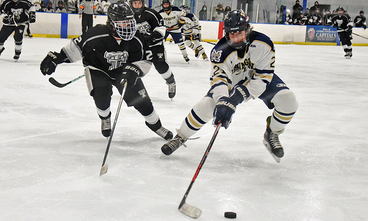CollinsvillePrs's tweet photo. Sam Hedlund and Kilian Ranger have 2 goals each as Newington co-op, which includes @Cantonwarriors, wins CCC South tournament championship for the first time since 2012 with a 5-0 shutout win over Tri-Town. https://t.co/hHUvf3BdKZ @HsNbmc @NewingtonSports https://t.co/5PRwrgxDrs