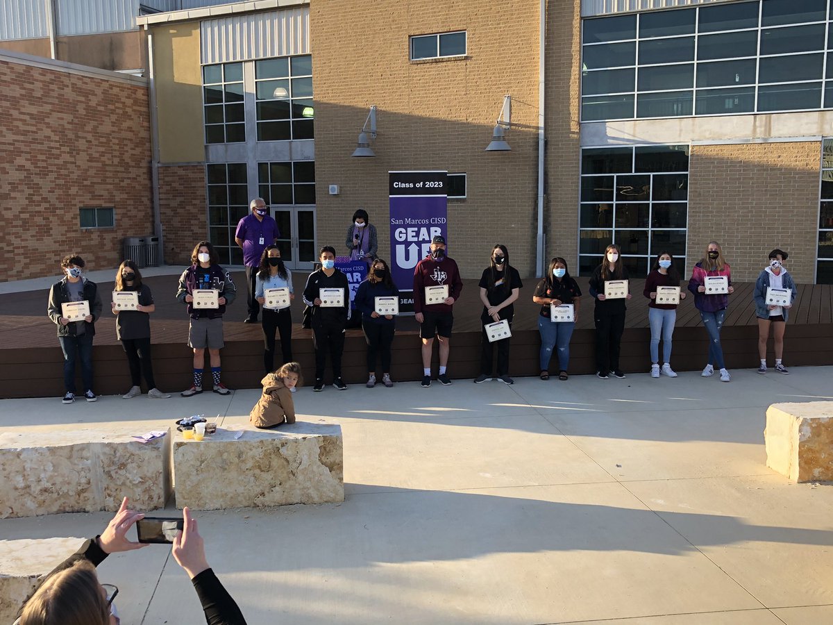 2023Smhs's tweet photo. So so proud of our amazing “All A’s” class of 2023 students!!! Your incredibly hard work does not go unnoticed!! It’s an honor to sponsor you. A pandemic cannot even stop you!! #SoProudOfYou #KeepWorkin #RattlerUp #YouRock23 #GearUp2023 🐍🐍👏🏽👏🏽💜💜 https://t.co/ANZXG5G7jQ