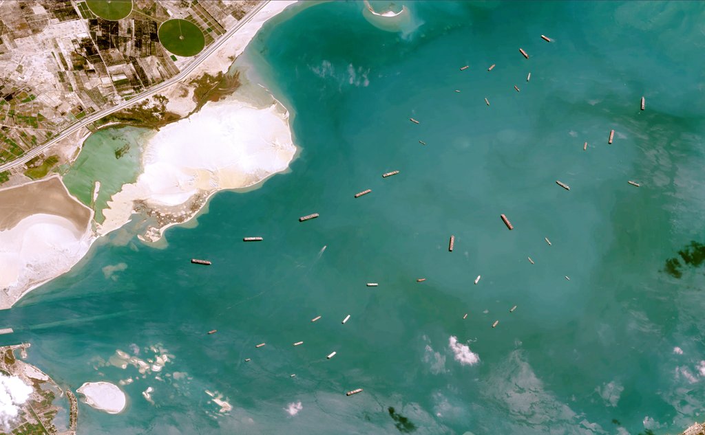 MAHATISAGAR's tweet image. Latest satellite images of Suez Canel.

#Evergreen #suezcanel #TradeRoute