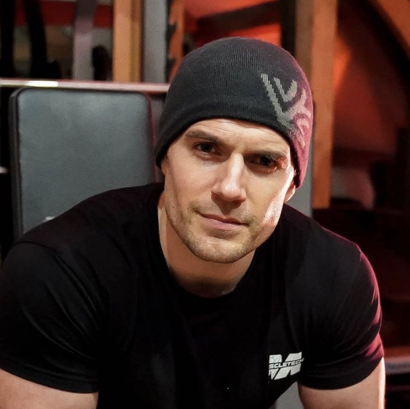 FanOfCavill's tweet photo. So my best friend and I are no longer friends, we’re just strangers with memories and so because I  am depressed I bring you Henry Cavill content. #HenryCavill https://t.co/Dj0WPxgry0