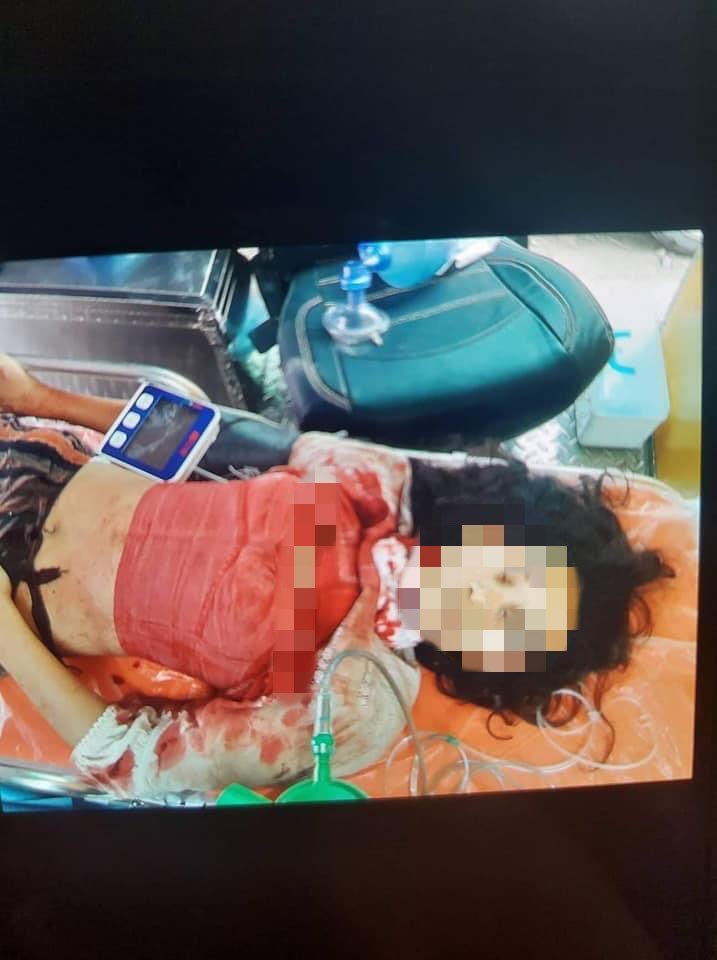 JuliaKK93's tweet photo. @MilkTeaMM_MTAM @save_children @UNICEF @shafiur @TostevinM @KenRoth @ICJ_org @UN @UN_HRC @RapporteurUn @freya_cole Tw//death
Ma Pann Ei Phyu(15 yrs old),Grade 8 student was Murdered by getting shot inside her house in Meiktila. She's a kid who's just staying in her house.
@SRSGVAC @save_children @UNICEF
#ViolenceAgainstChildren
#Mar27Coup
#WhatsHappeningInMyanmar https://t.co/YFUHNP5svo