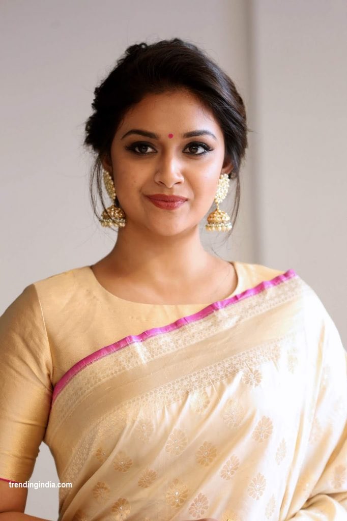 newMovieBuff007's tweet photo. Mark my words.. This combo will become one of the best in TFI. 
Very very excited too see @KeerthyOfficial @urstrulyMahesh chemistry on screen. #SarkaruVaariPaata https://t.co/2hzbzmFWUD