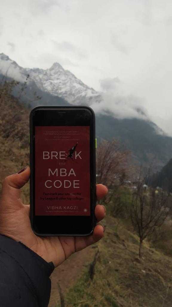 ReachIvy's tweet photo. Break the MBA Code now REACHes Kheerganga, Himachal Pradesh!
@jaico_publishing_house
#BreakTheMBACode
#book #testimonial #booktestimonial #bookreader #breakthecode #MBA #himachalpradesh #kheerganga #amazon #topuniversities #mbabook #vacation #holiday https://t.co/qfcKHUMr47