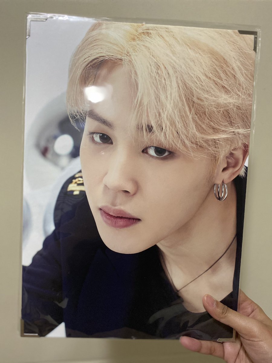 armyegoph's tweet photo. 🎉ARMYEGOPH ONHAND - WTS/LFB PH :LY SY OFFICIAL PREMIUM PHOTO 💜
💰P800+ SF
AVAILABLE:
✅TAEHYUNG - may dent lang sa likod tapos tuldok na maliit sa harap
✅JIMIN - mint
💜COMMENT MINE + MEMBER
🪧DOP : PAYO
🎉ONHAND
#BTSPH #BTSMERCHPH #PHOTOCARDSPH #TINGI #BTSPREMIUMPHOTO https://t.co/1PYnbPozwY