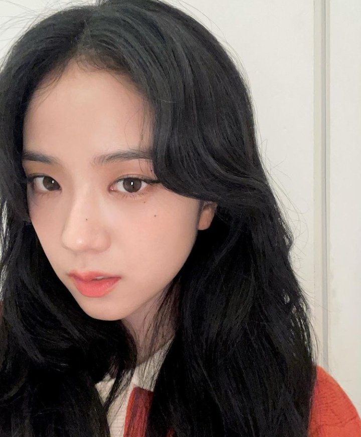 fioganda's tweet photo. hey tl, good aftie <3 idk kung may nakakakilala pa saken dito, pero hi, names fiona, I'm looking for new moots yung interactive sana ;) like and rt nalang to be moots bbs <33 https://t.co/LF4XNs9Tjq
