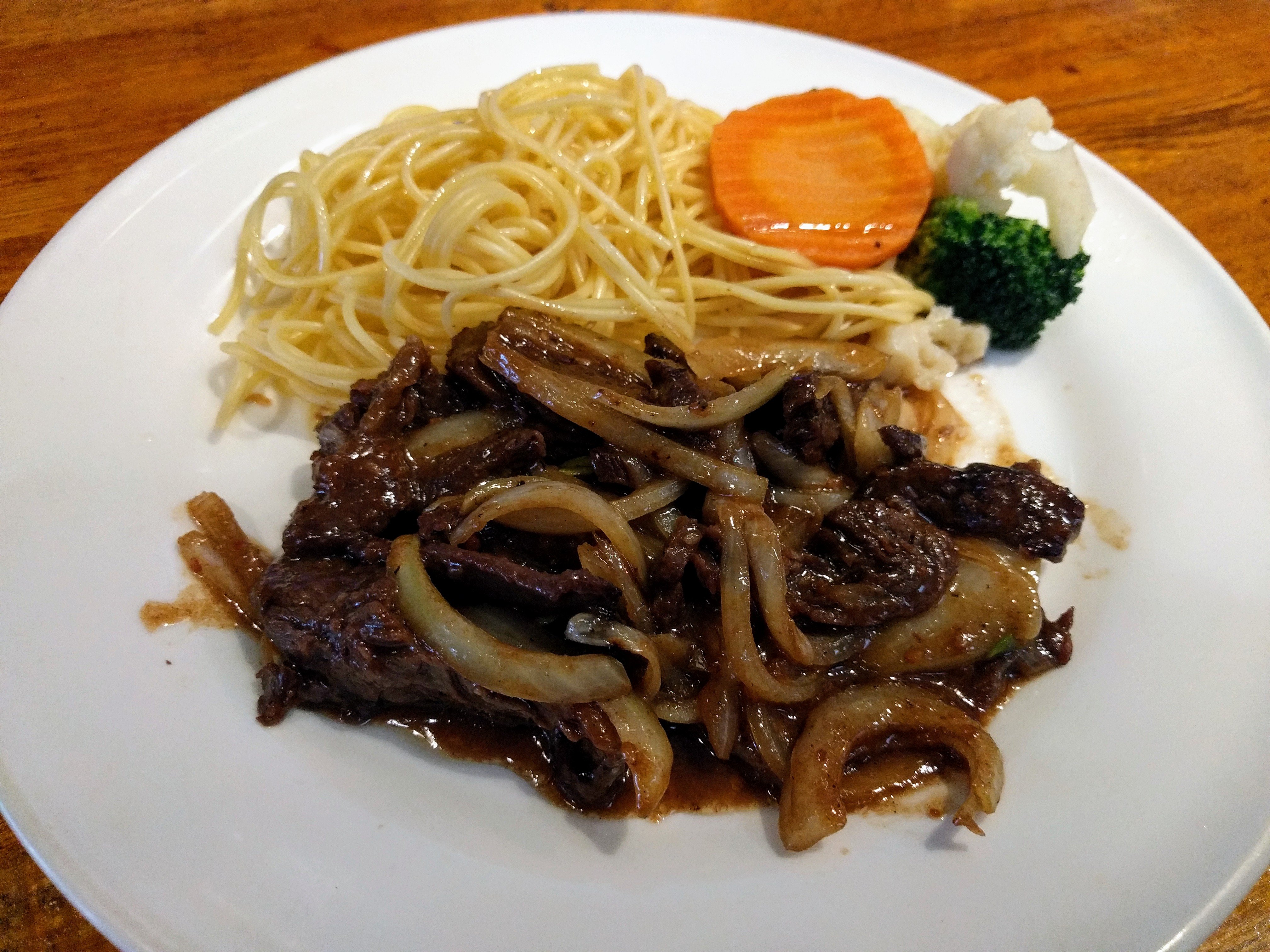 葡萄酒屋 Tastevin 土日限定ランチからのお知らせ 今週のおすすめは 牛ハラミと玉ねぎ炒めorタイのプロヴァンス風orボロネーゼパスタ です 伊勢佐木町 関内 日の出町 黄金町 阪東橋 ワイン ランチ ディナー 隠れ家 T Co Znvjio6zwt